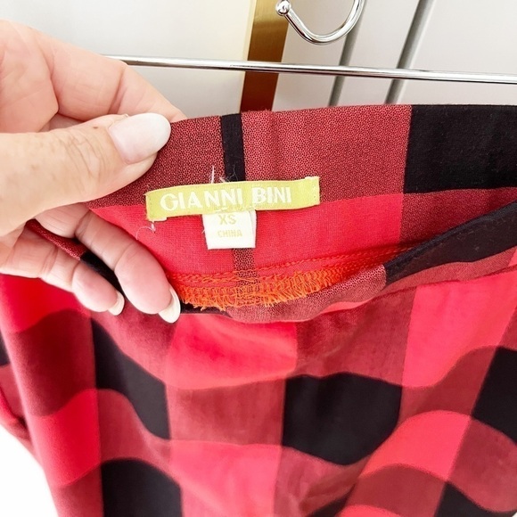 Gianni Bini Red Check Pencil Skirt - Picture 4 of 5